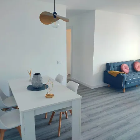 Increible Apartamento En Residencial Con Piscina.